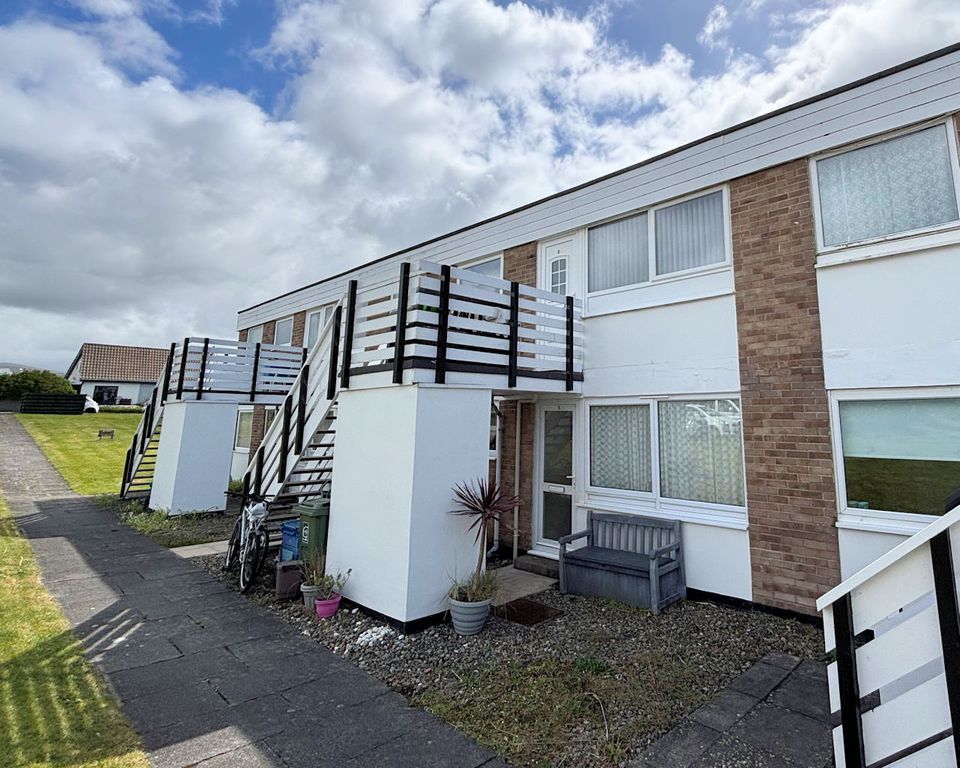 Property photo 2 of 31