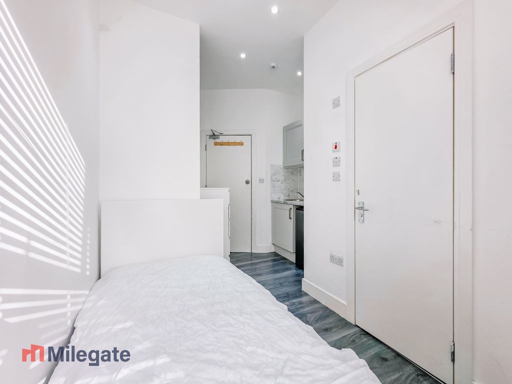 Property photo 2 of 5 Photo 2