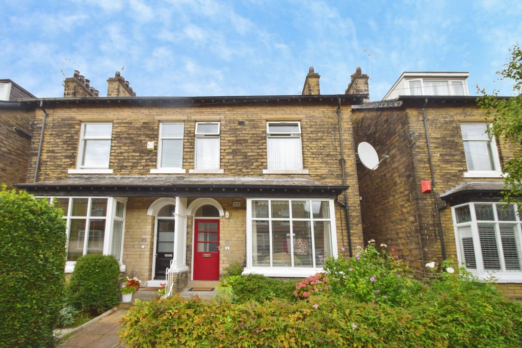 Property photo 1 of 12 B3Ae4cd4-Front