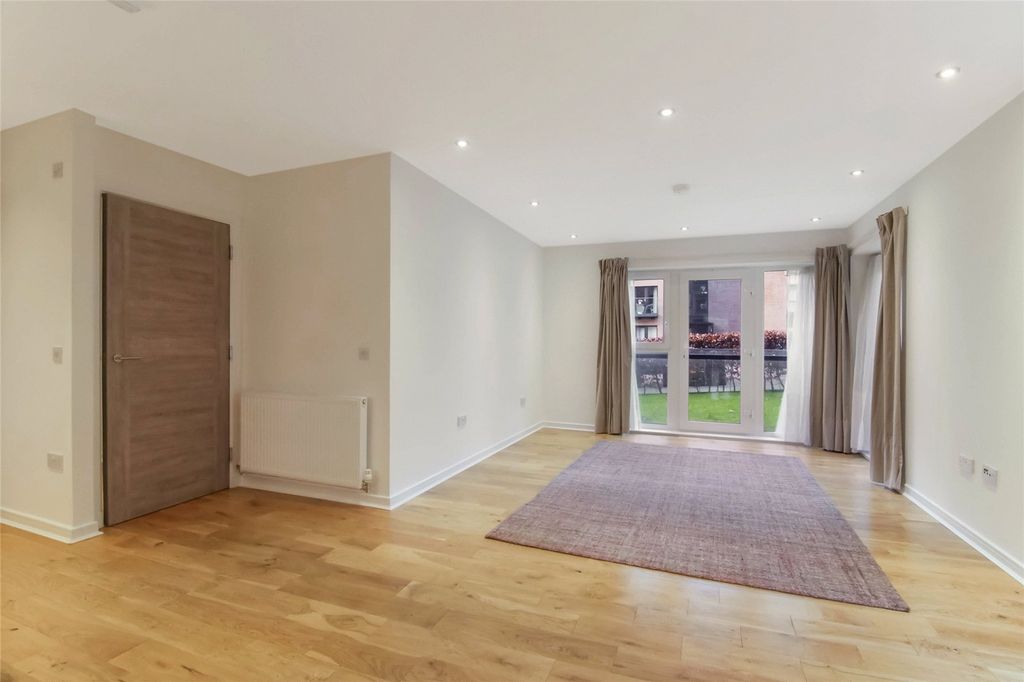 Property photo 2 of 16 Living Area