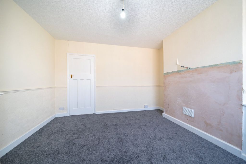 Property photo 2 of 21 Picture No. 02