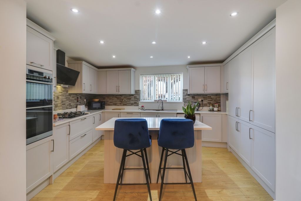 Property photo 3 of 23 Img_1837-Img_1839