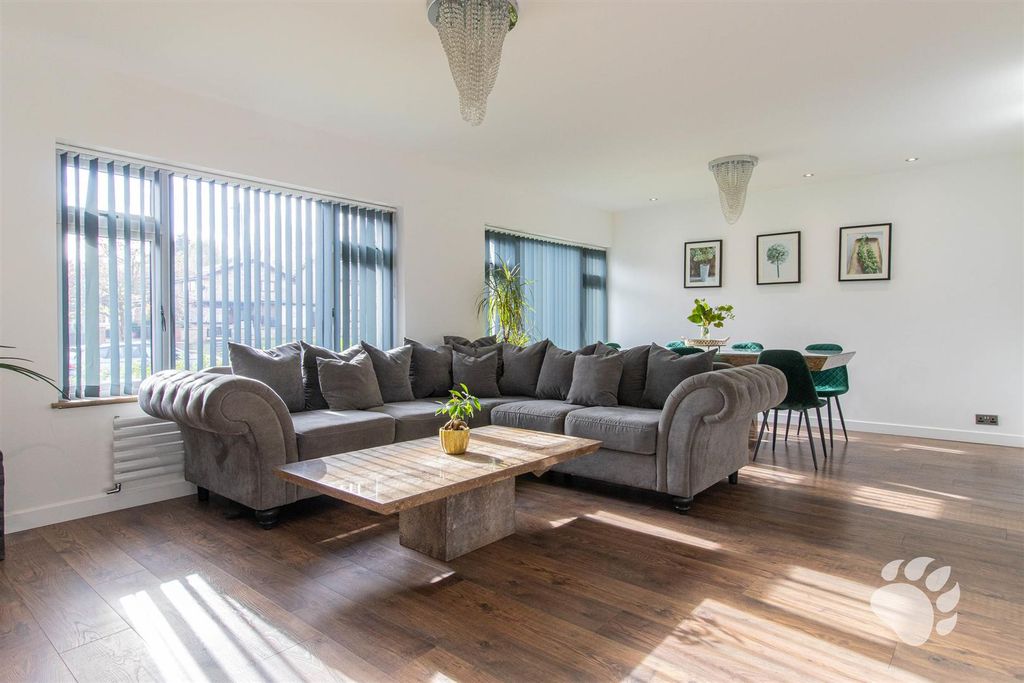 Property photo 2 of 42 Lounge/Diner