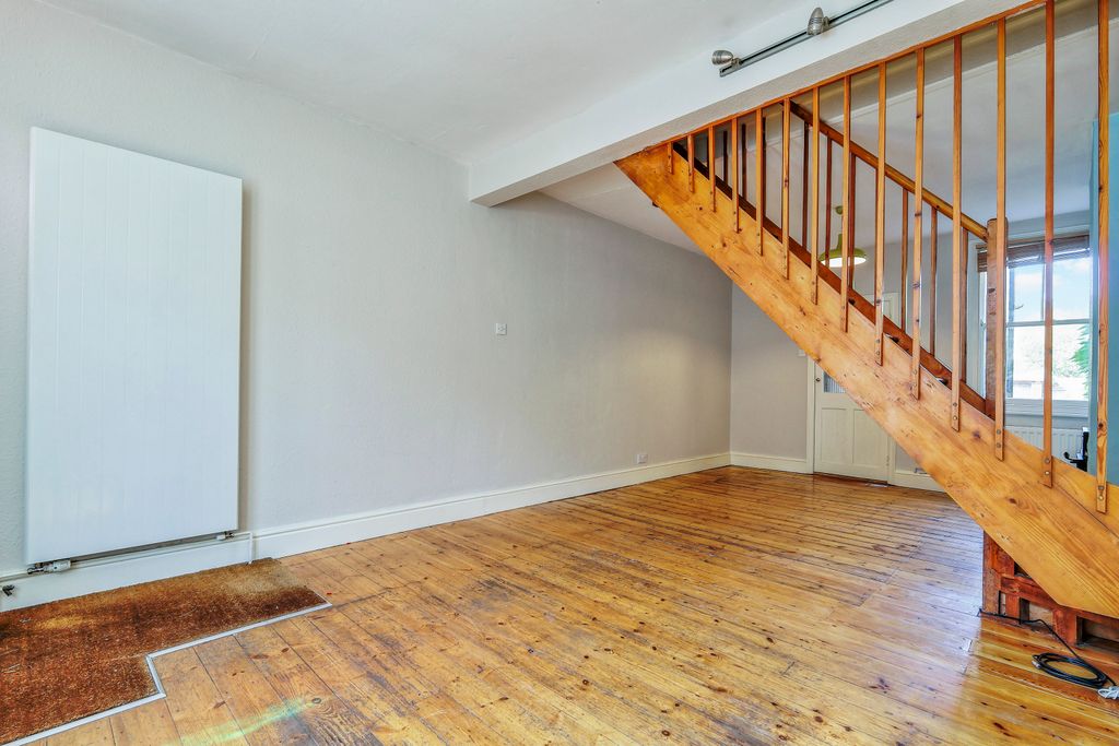 Property photo 3 of 15 Tlc_0Dfbf2B5-515c-4021-ba6F-E25Cb3B7Be80_E44F1c2