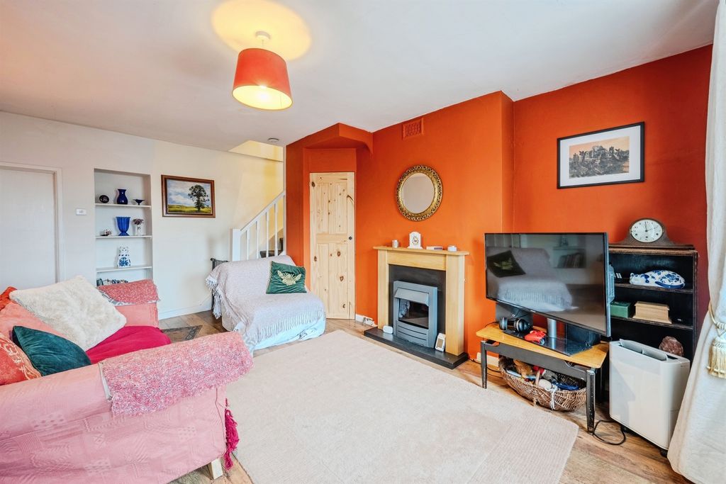Property photo 2 of 15