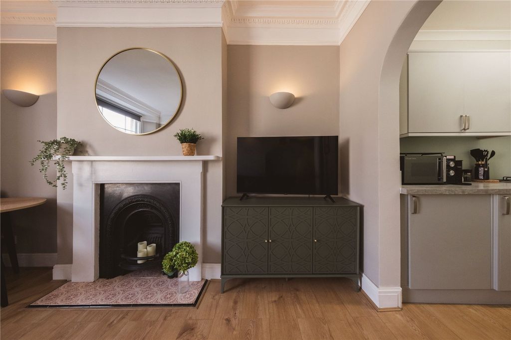 Property photo 3 of 11 Picture No. 21