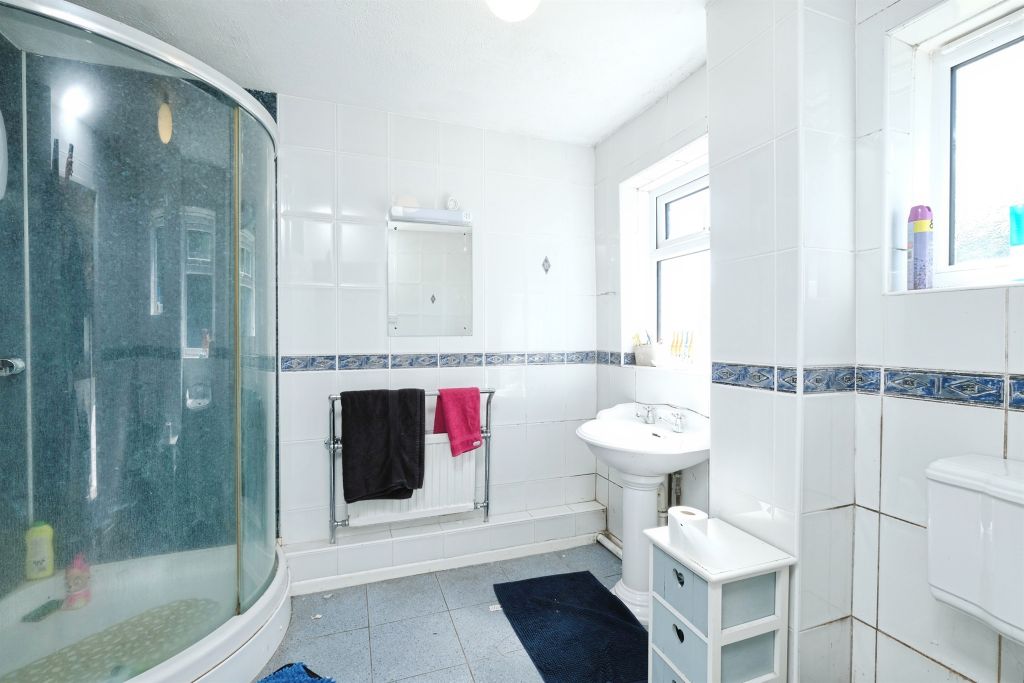 Property photo 3 of 21