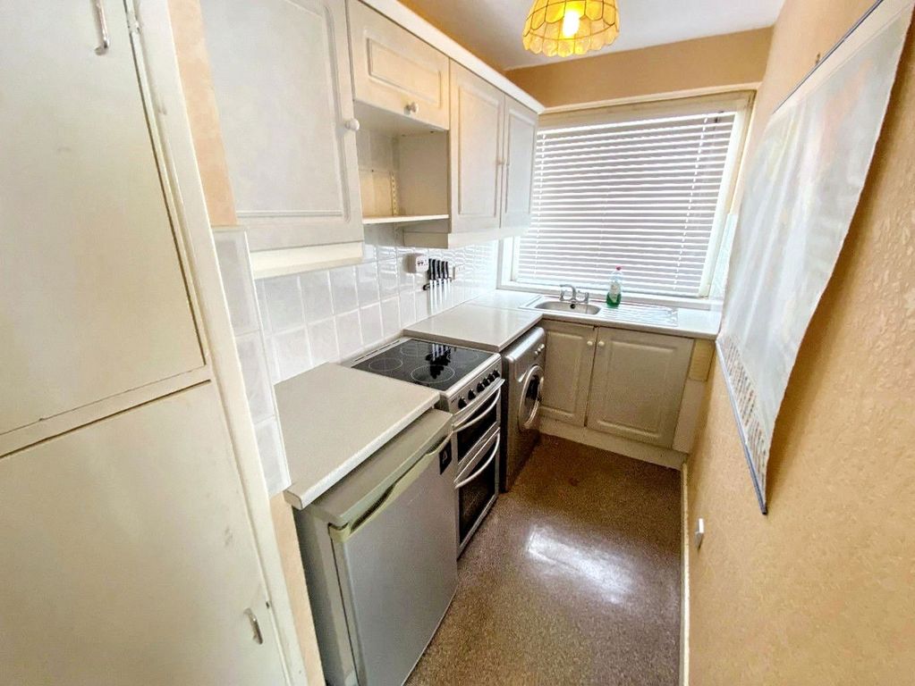 Property photo 3 of 8