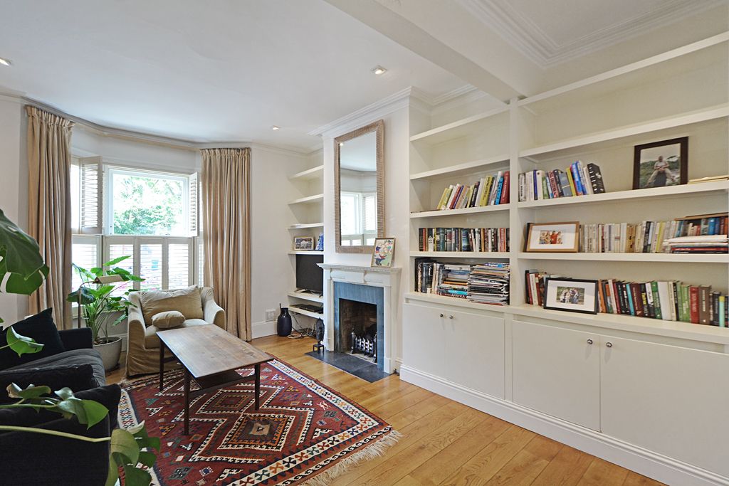 Property photo 1 of 8