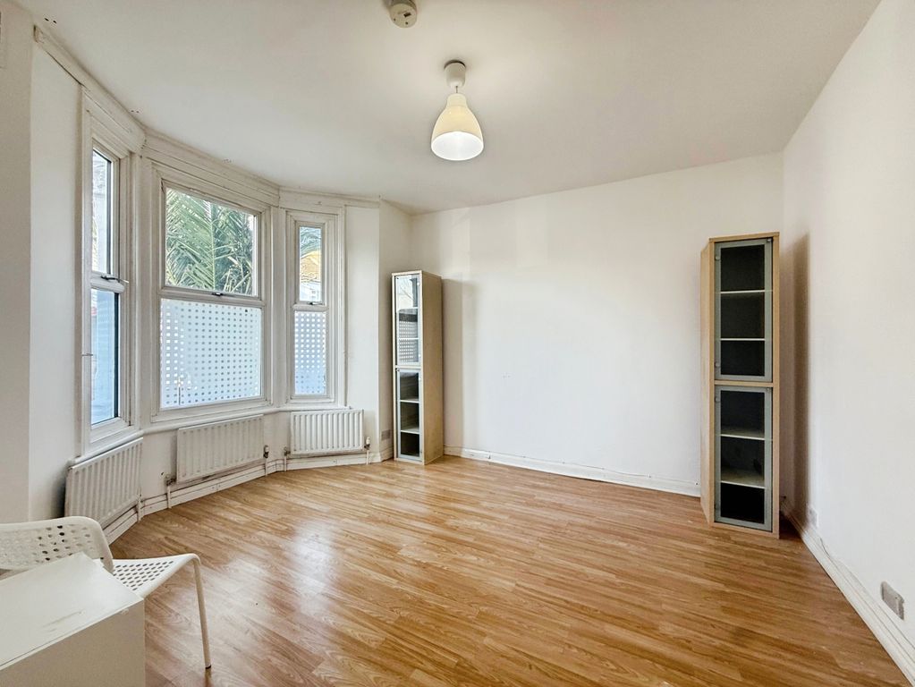 Property photo 3 of 23 64629756-Img_4807