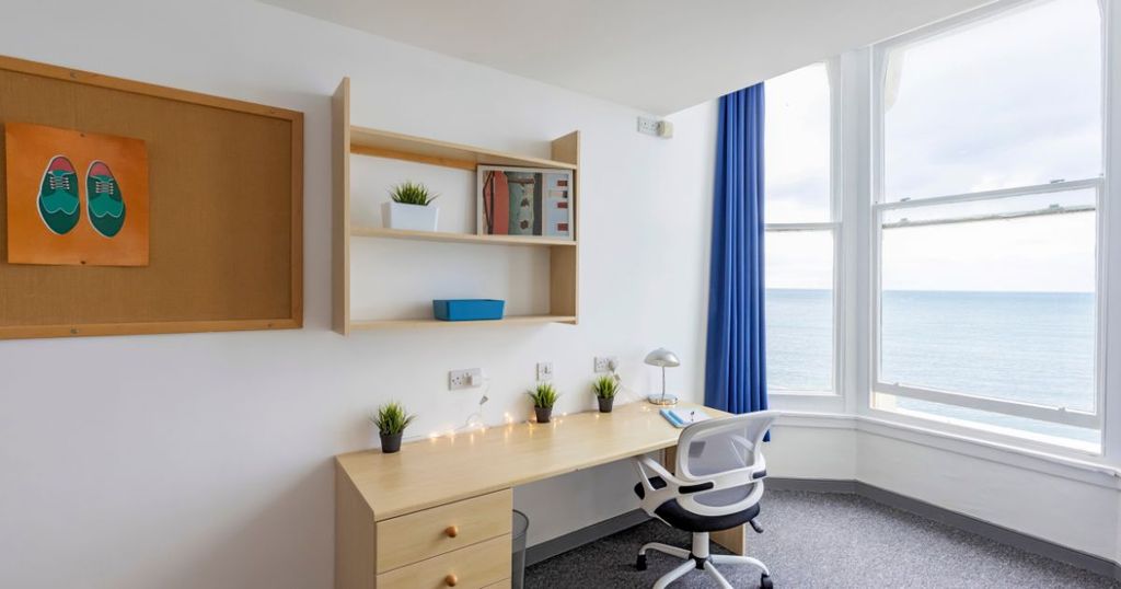 Property photo 1 of 1 Balmoral Essential Sea Collection All Bills Included