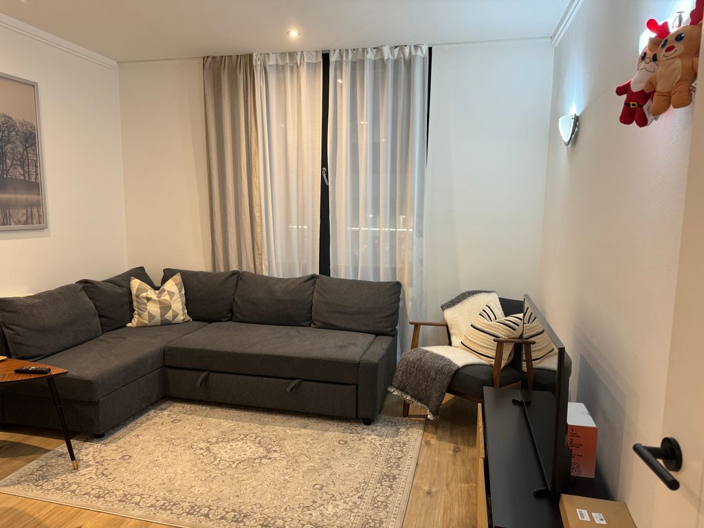 Property photo 3 of 12