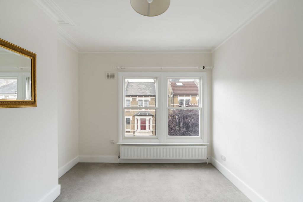 Property photo 2 of 17 Picture No. 06
