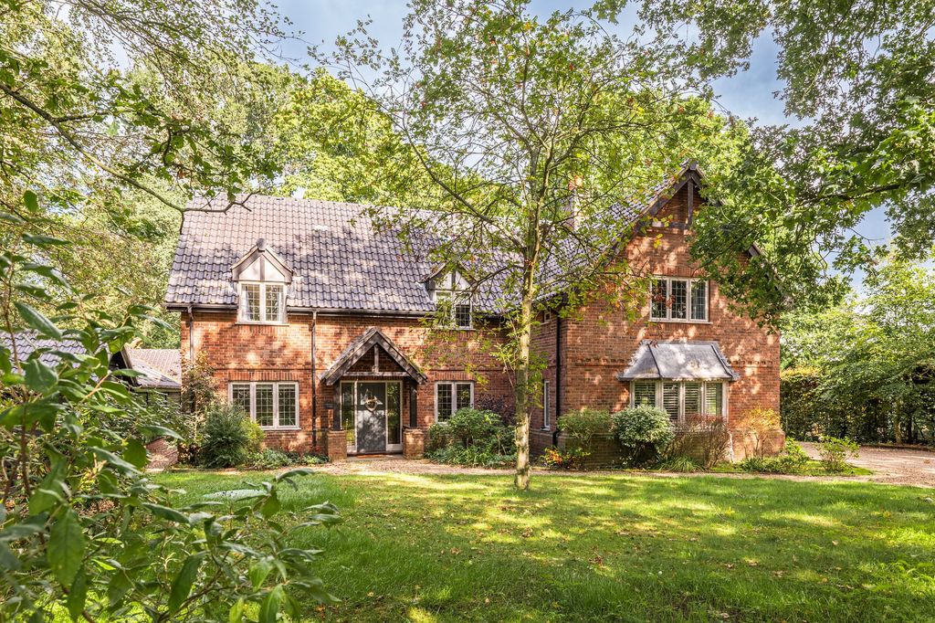 Property photo 1 of 18
