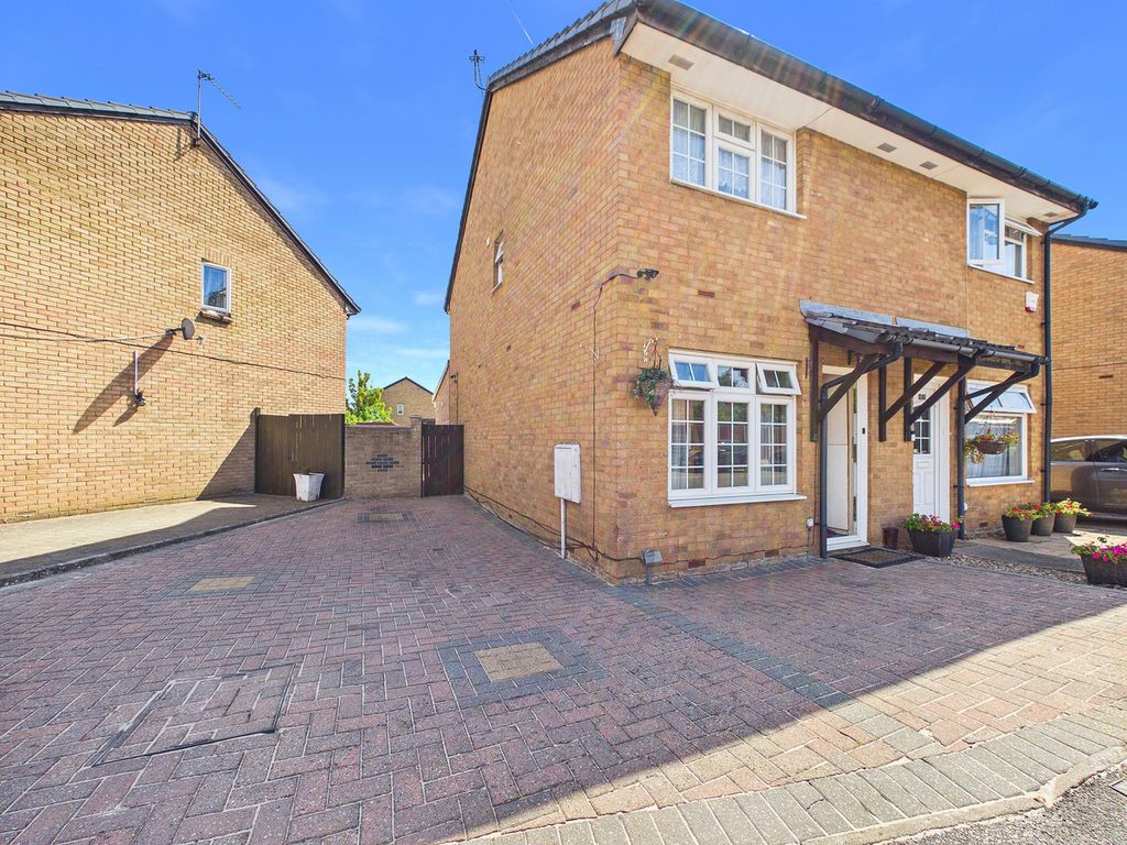Property photo 2 of 31