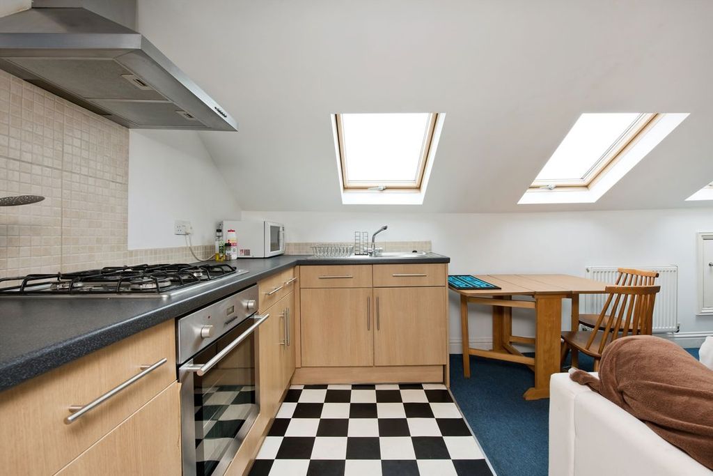 Property photo 3 of 8