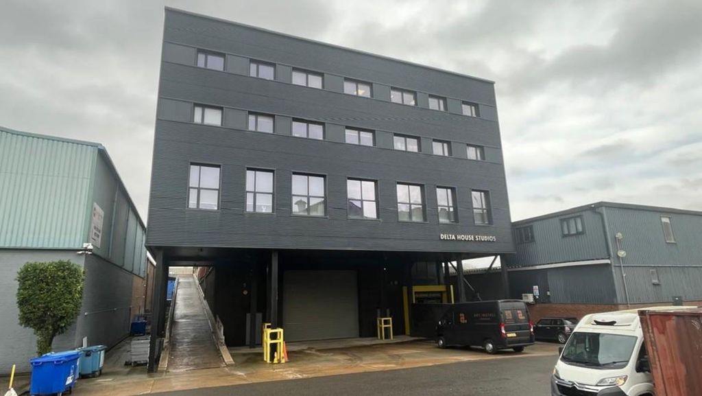 Property photo 1 of 1