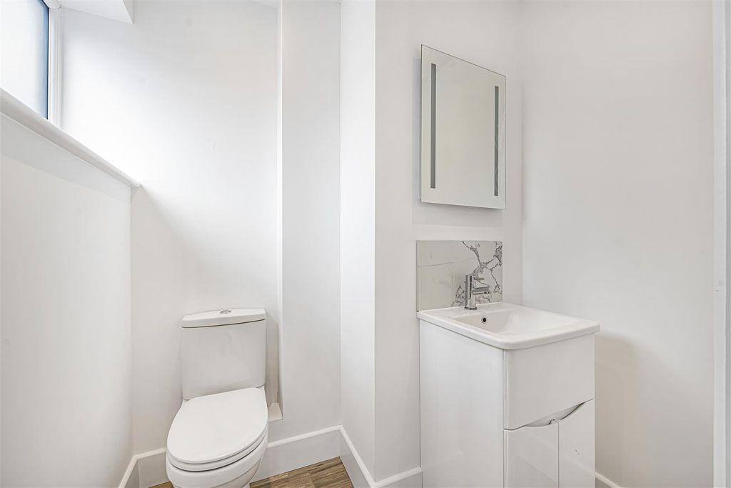 Property photo 3 of 12 Cloakroom.Jpg