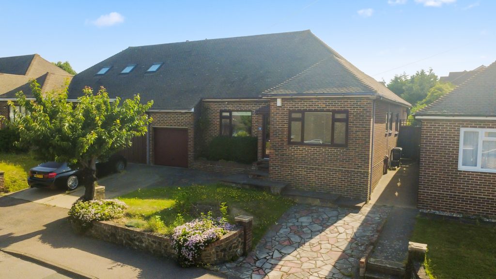 Property photo 1 of 26 5289180