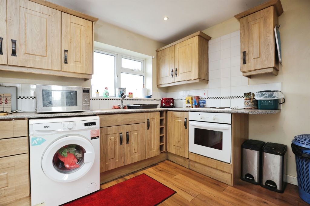 Property photo 2 of 17