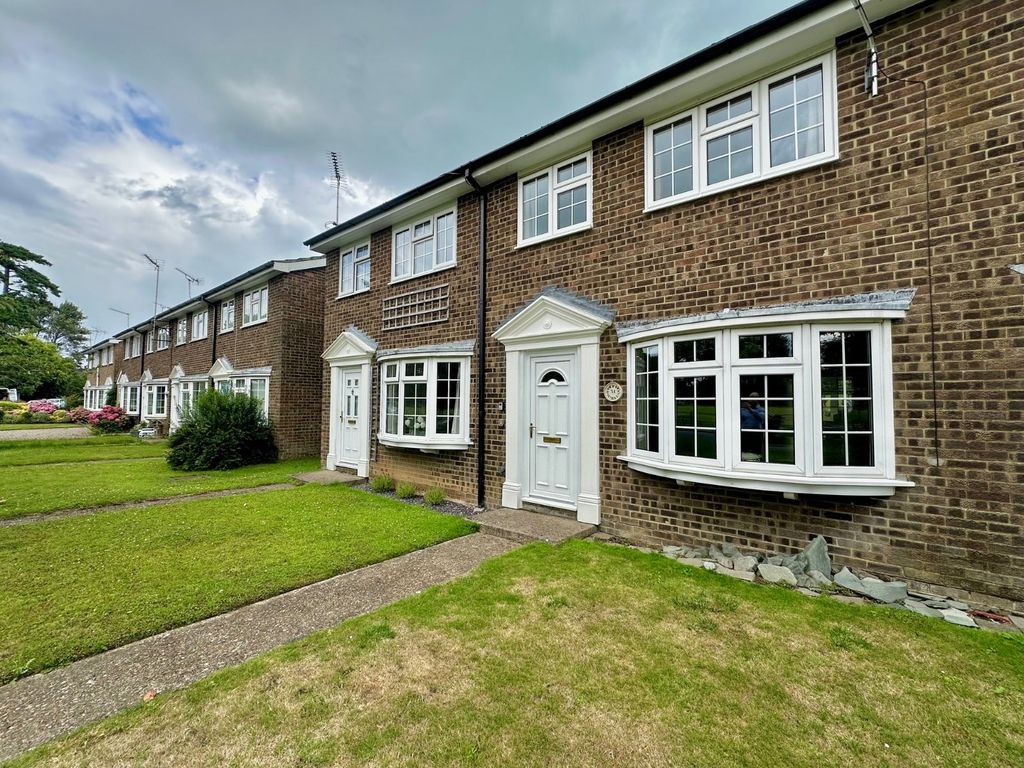 Property photo 2 of 17 Picture No. 27