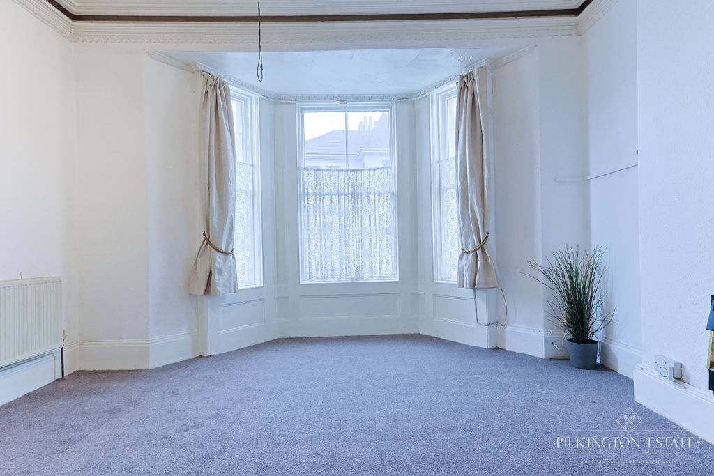 Property photo 3 of 7 4797454