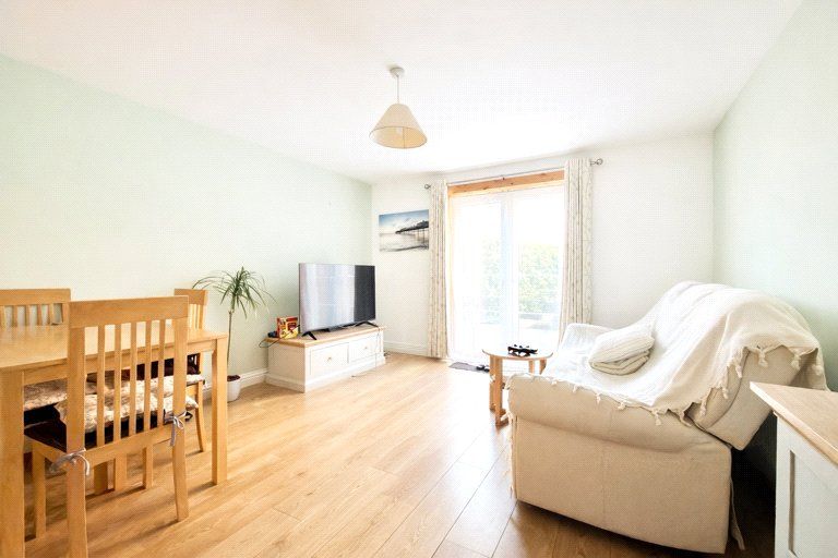 Property photo 2 of 17 Picture No. 23