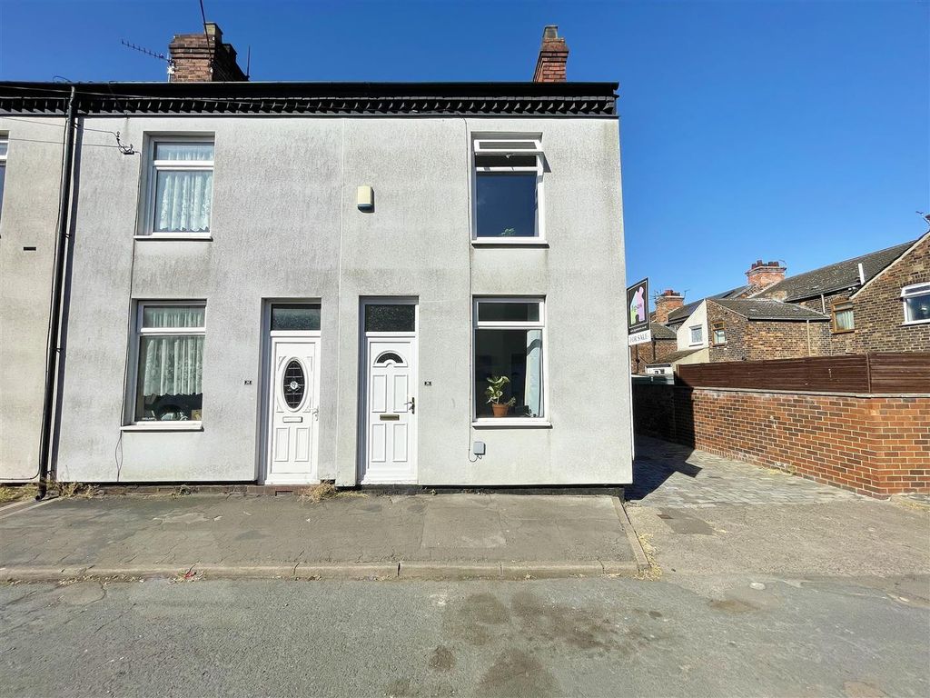 Property photo 1 of 16 Front External
