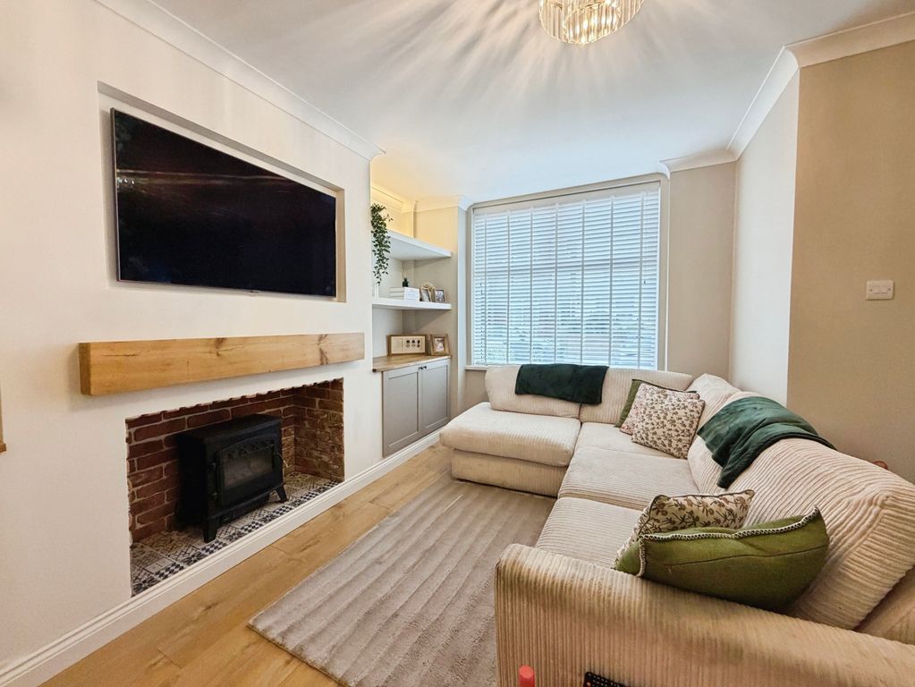Property photo 3 of 24