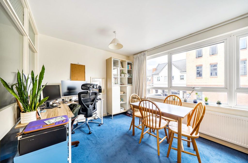 Property photo 3 of 14 1-6A6c1030B8E9c-1499143-4-6A6B4A45Bfa95-1.Jpg