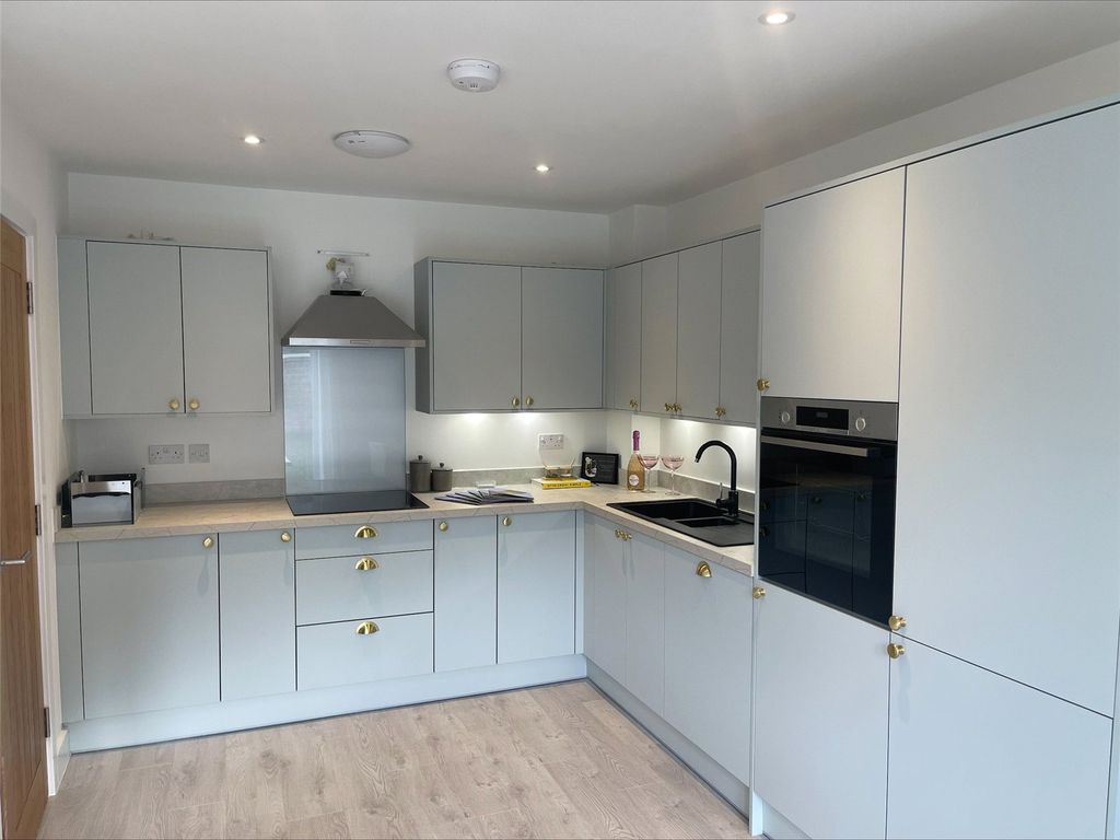 Property photo 3 of 10 Plot 21 Kitchen