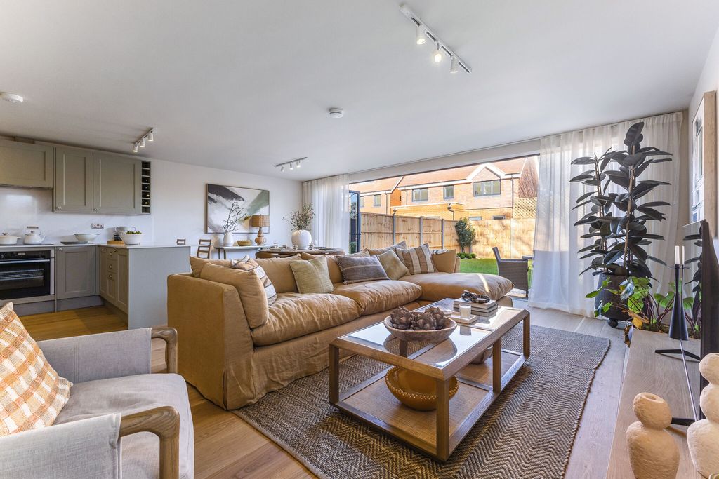 Property photo 2 of 11 Photo Of Show Home