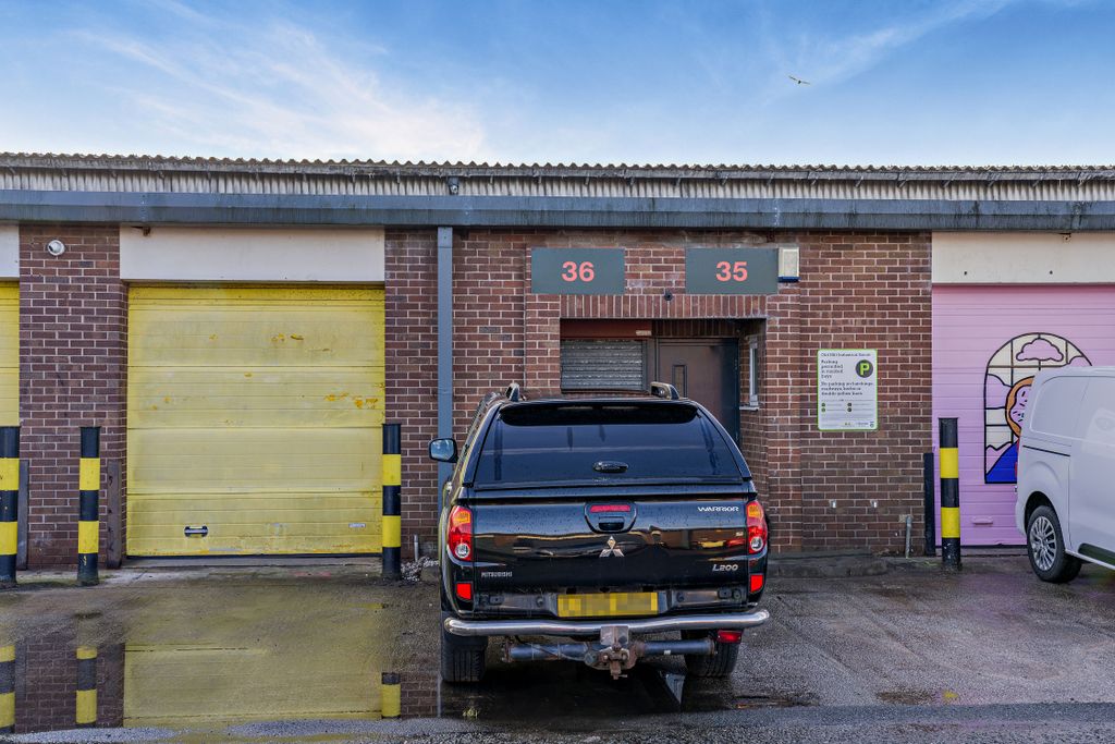 Property photo 1 of 4