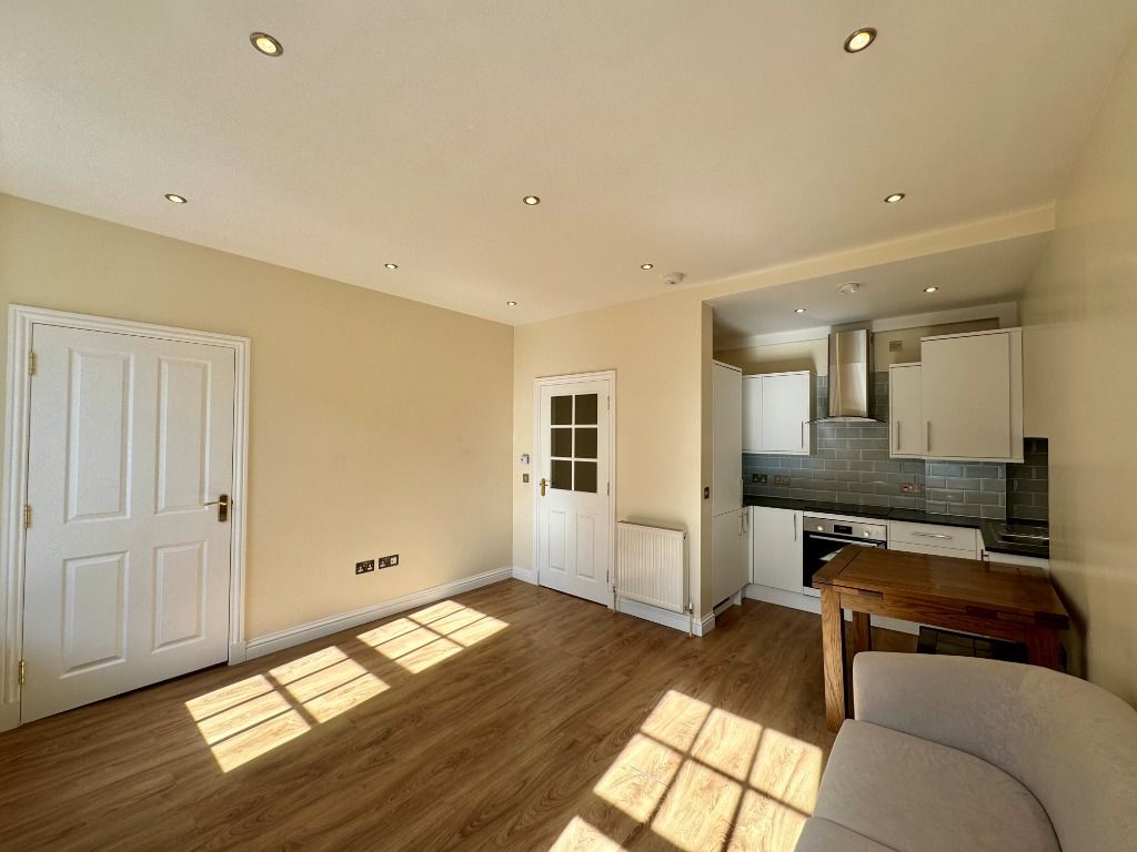 Property photo 3 of 11 Photo 3