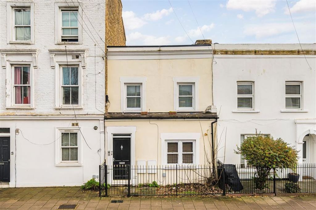 Property photo 1 of 4