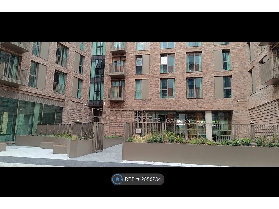 Property photo 2 of 35