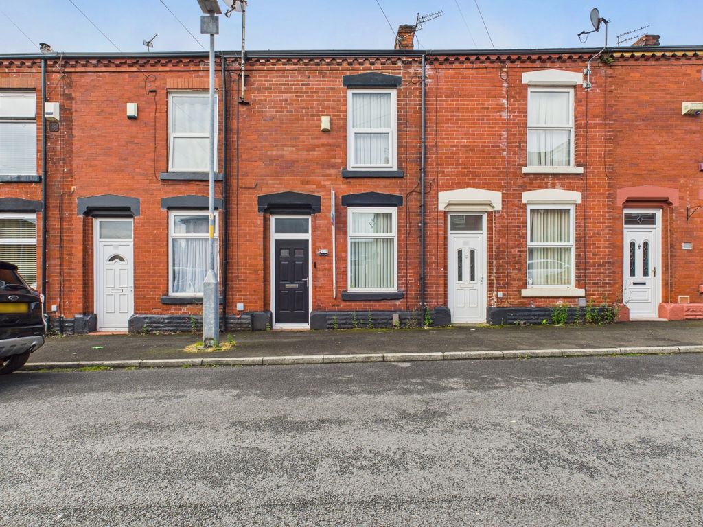 Property photo 1 of 16 Cam03729G0-Pr0087-Still001