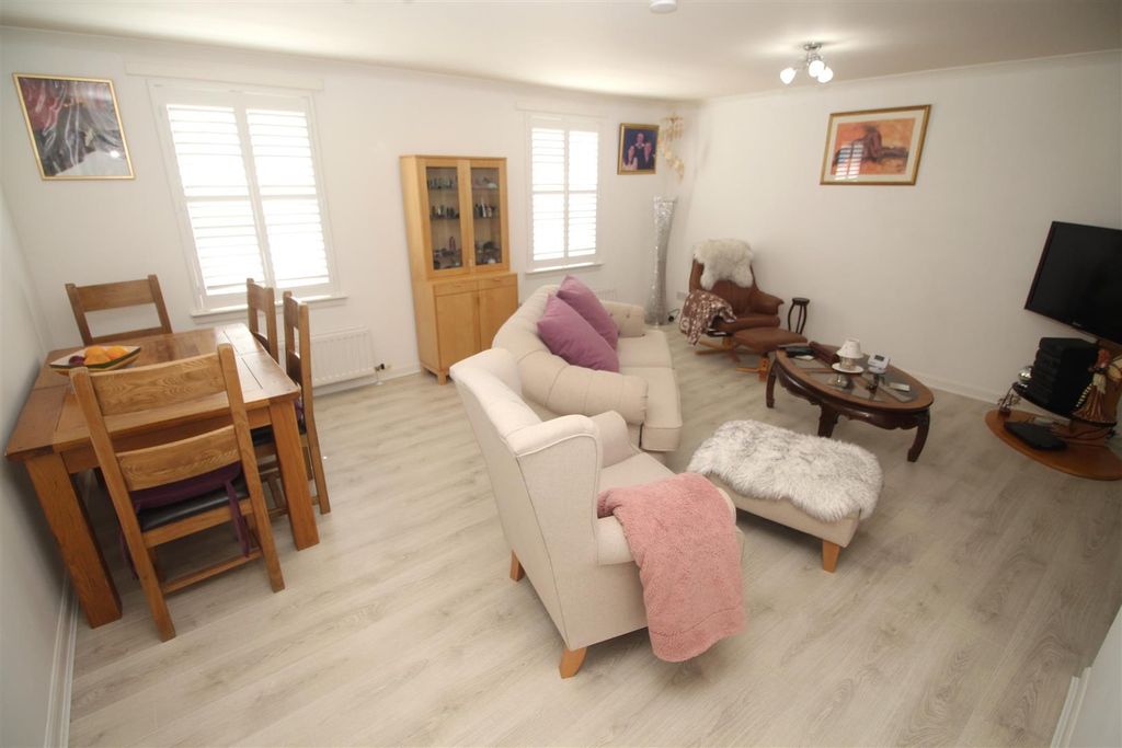 Property photo 2 of 21 Img_1410.Jpg