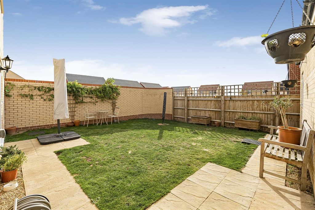 Property photo 3 of 18 27_62744.Jpg