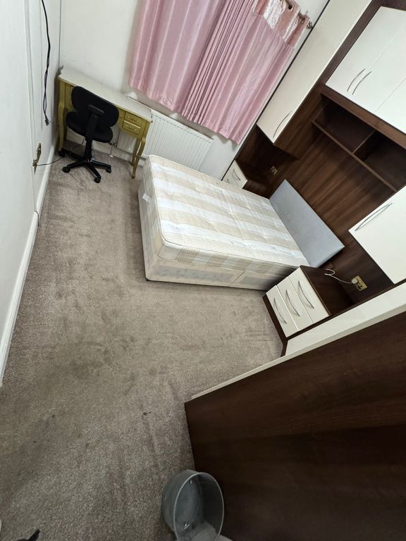 Property photo 3 of 3