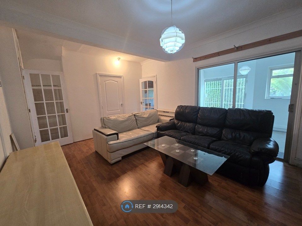 Property photo 3 of 9 Living Room (Photo 2)
