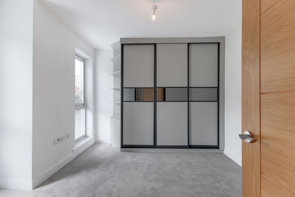 Additional image 5 of 1 bed flat for saleBramblefield Close, Longfield DA3