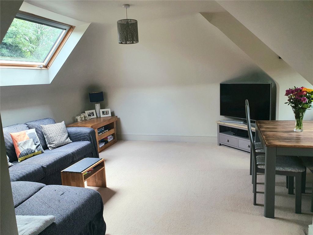 Property photo 3 of 19 Picture No. 32