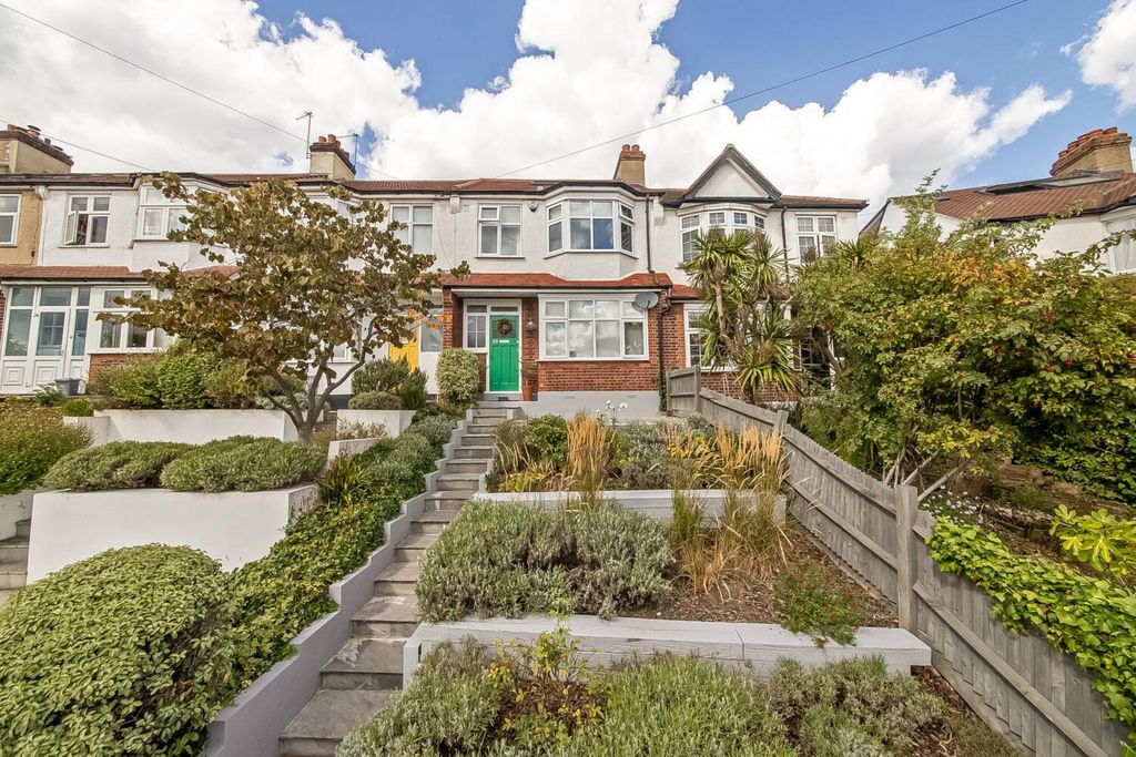 Property photo 1 of 15 1