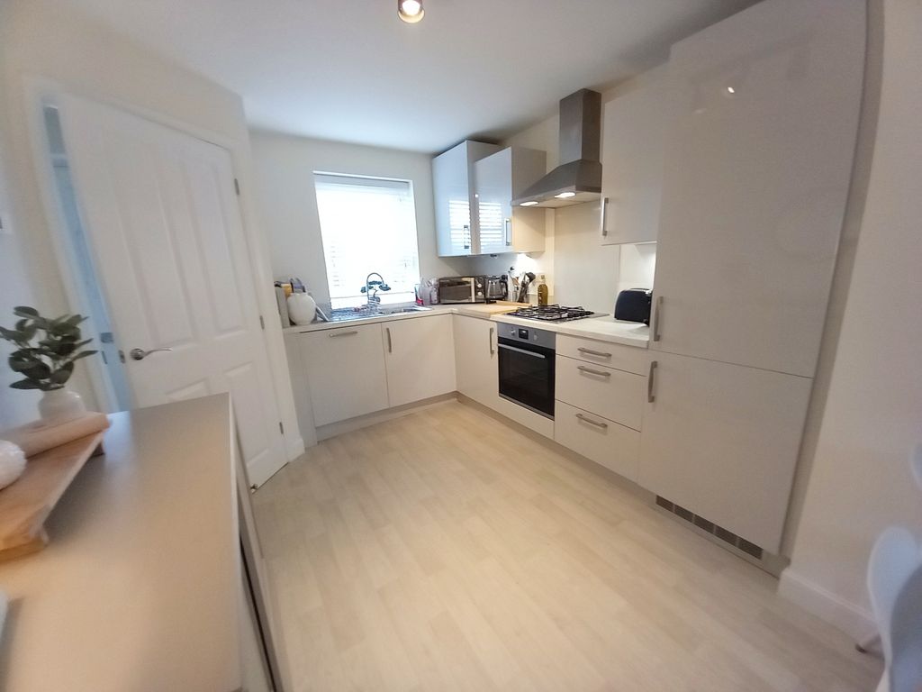 Property photo 2 of 10 Open Plan Lounge And Kitchen