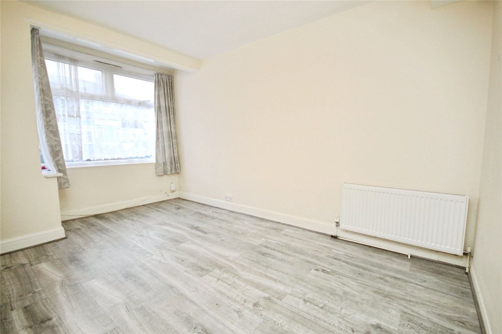 Property photo 3 of 9 Picture No. 02