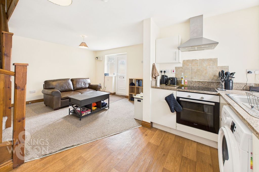 Property photo 3 of 14