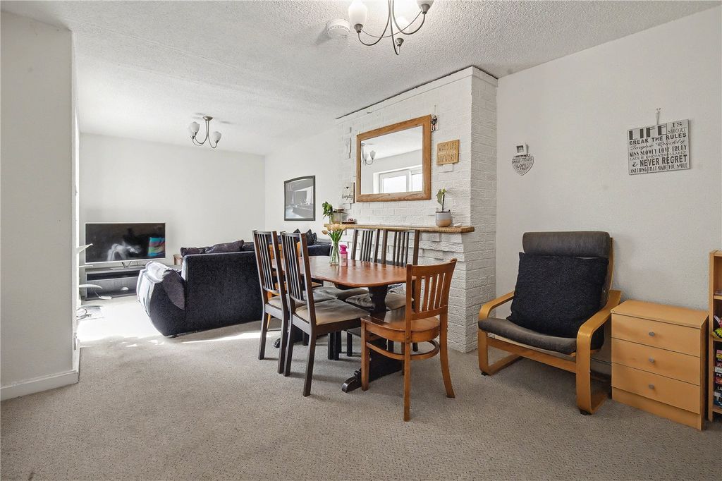 Property photo 3 of 12 Picture No. 04