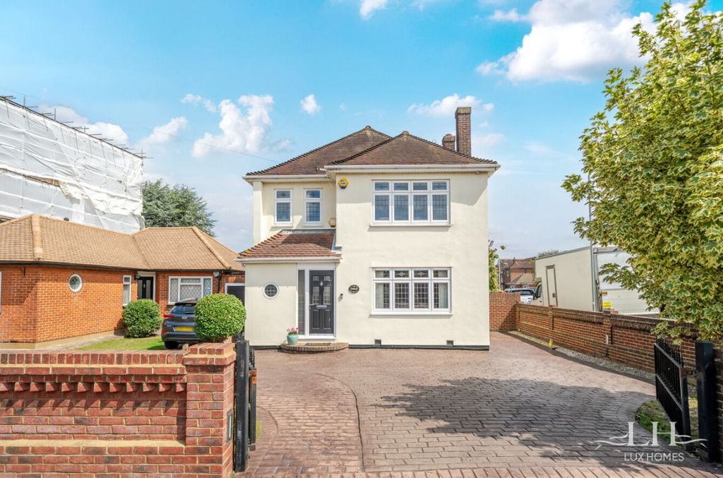 Property photo 1 of 23