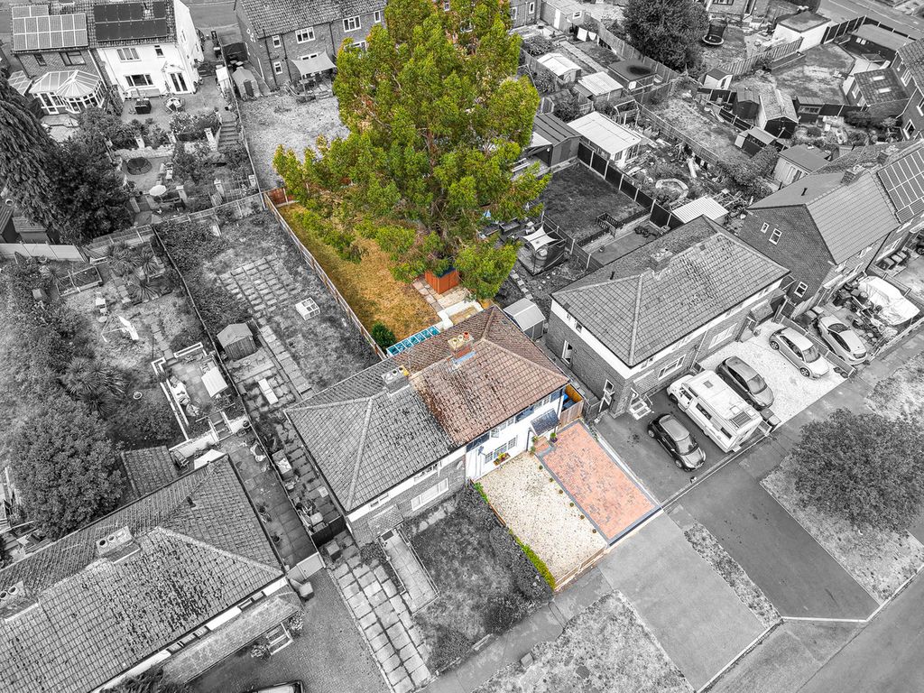 Property photo 2 of 29